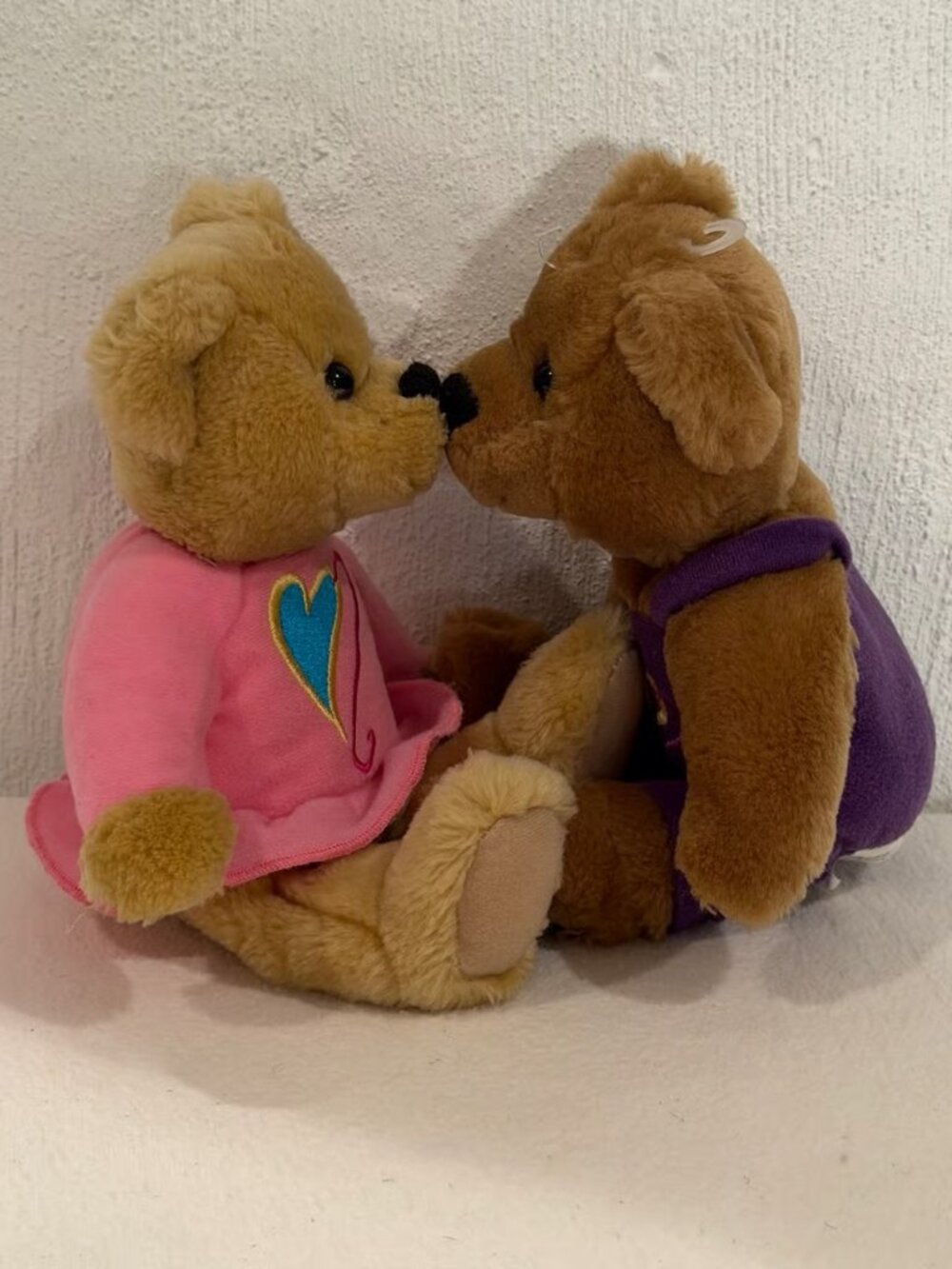 Vintage Hallmark "Love & Kiss Kiss" teddy bears